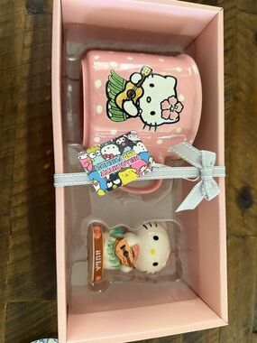 Hello Kitty Pink Mug and Figurine Gift Set with Ukulele Motif